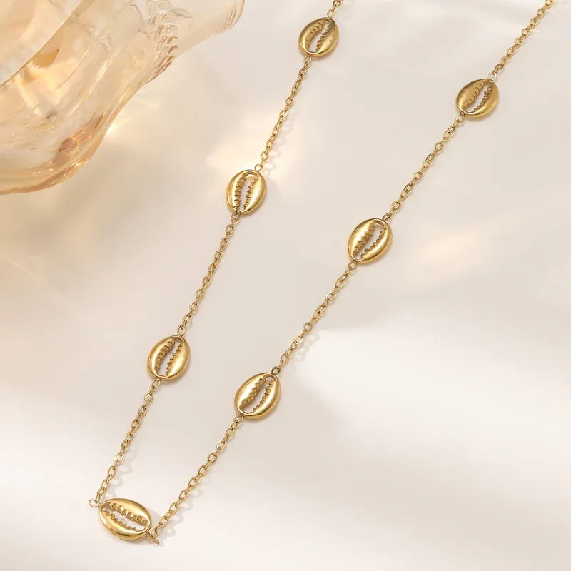 Elegant-Cowrie Gold Necklace